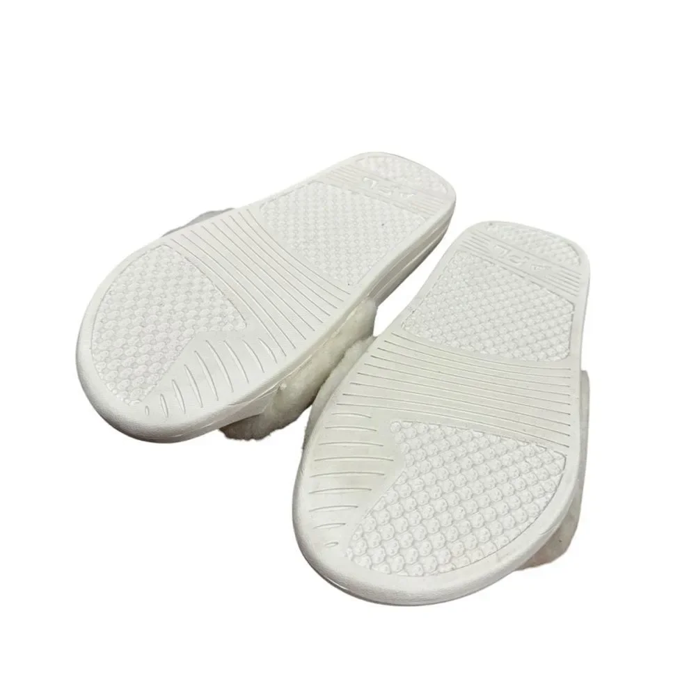 Revolve APL: Athletic Propulsion Labs Womens Shearling Slides - Pristine/Almond